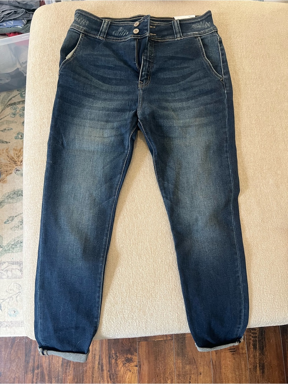 Women’s High Rise, Super Skinny Dark Washed Jeans